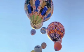 festival-balon-udara-di-pasar-raya-magelang-2024