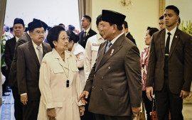 presiden-prabowo-tegaskan-pancasila-harus-menjadi-landasan-utama-kehidupan-berbangsa-dan-bernegara