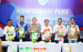 bareskrim-tetapkan-tiga-pejabat-pt-pim-jadi-tersangka-kasus-beras-oplosan
