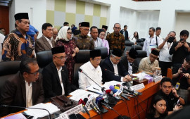 kemenag-bersama-komisi-viii-setujui-penurunan-biaya-haji-tahun-2025