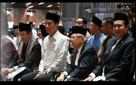 presiden-dan-wakil-presiden-salat-idulfitri-1445-hijriah-di-masjid-istiqlal