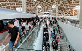 sekitar-60-ribu-tiket-whoosh-terjual-pada-long-weekend-maulid-nabi