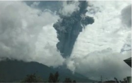 berstatus-siaga-level-iii-gunung-marapi-semburkan-lava-pijar
