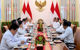 presiden-prabowo-subianto-gelar-rapat-terbatas-dalam-percepatan-investasi-di-kek-dan-psn