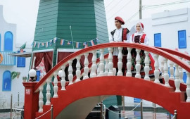 dari-perahu-kastil-hingga-sky-bike-petualangan-seru-di-kampoeng-eropa-malino