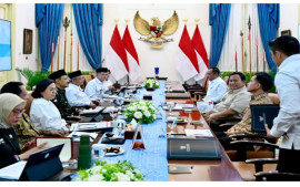 sekolah-rakyat-resmi-dimulai-presiden-prabowo-pimpin-rapat-evaluasi